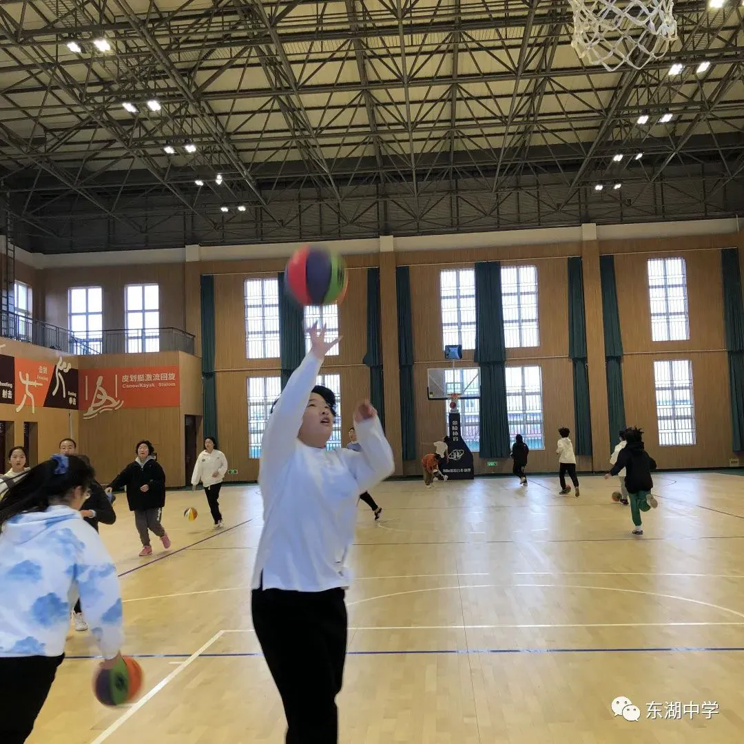 为什么封闭训练是提高篮球水平的有效途径_0